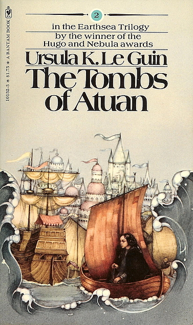 Ursula K. Le Guin: The Tombs of Atuan (The Earthsea Cycle, Book 2) (Paperback, Bantam Doubleday Dell)